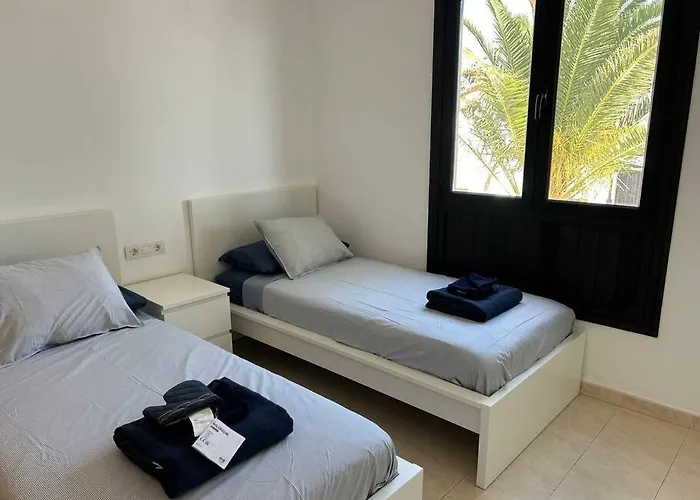 B16 Caleton Blanco * פוארטו דל כרמן